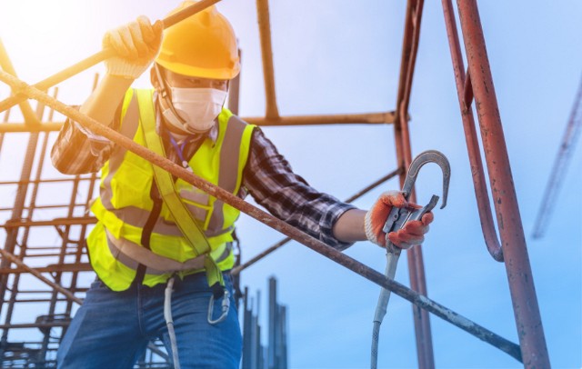 Syarat Kerja di Ketinggian Terbaru 2 Syarat Kerja di Ketinggian