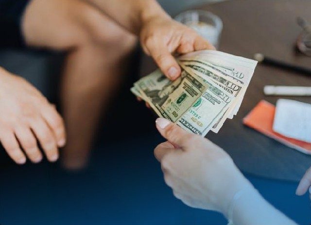 Gaji PT Lapi Laboratories per Jabatan, Tunjangan, dan Sistem Kerja 2 Gaji PT Lapi Laboratories per Jabatan